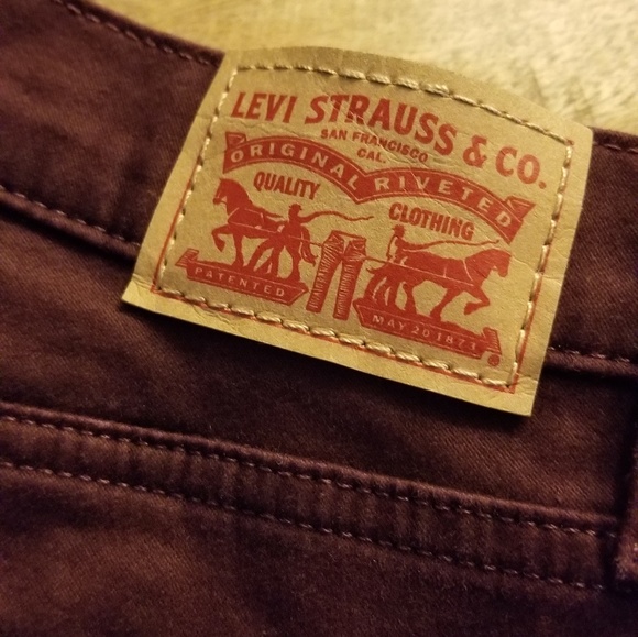 SOLD. Levi's 311 Shaping Skinny Jeans - Size 32 - Picture 2 of 6